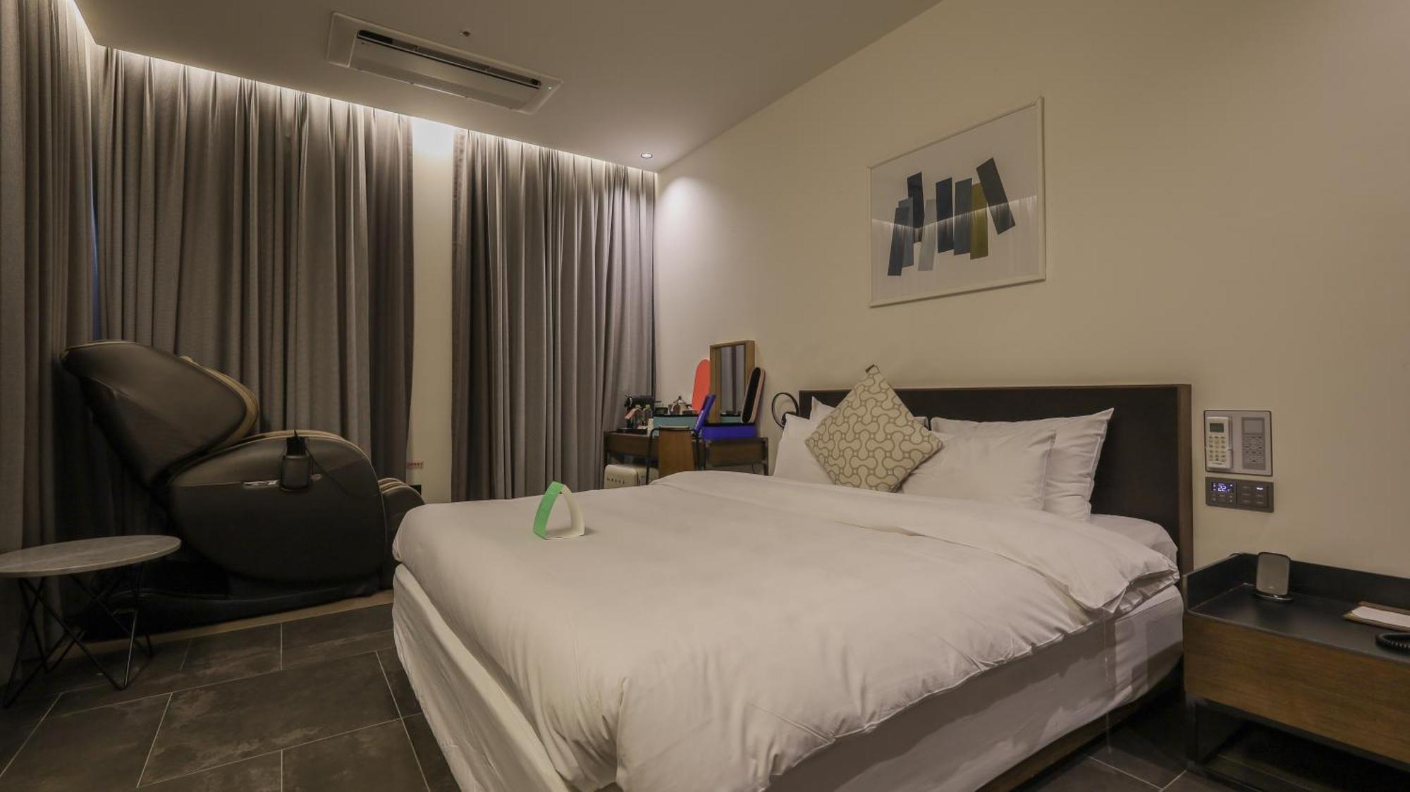 Pangyo Business & Tourist Hotel Kynd Seongnam Bagian luar foto